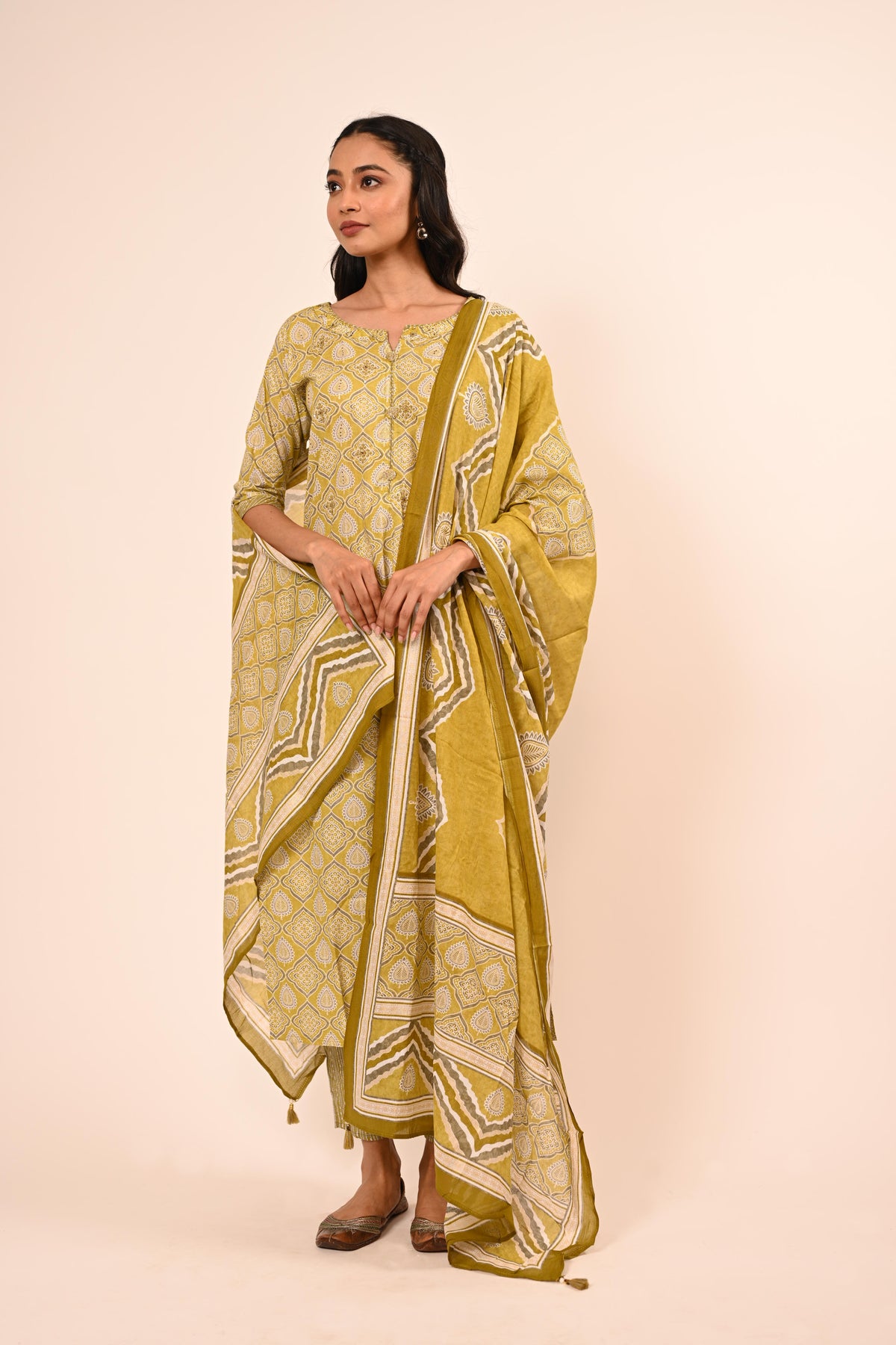 Ethnic Print Embroidered Kurta with Straight Pants & Dupatta – Satin Sheen Gold